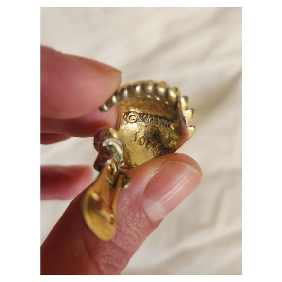 Vintage Marboux Clip-on Earrings - Picture 4 of 5